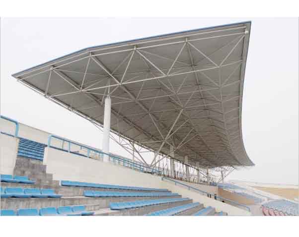 松江河南理工大学体育场看台网架